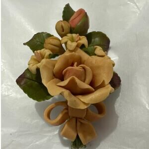 Vint-Capodimonte porcelain floral broach/pin made-Italy Hand-modeled & painted